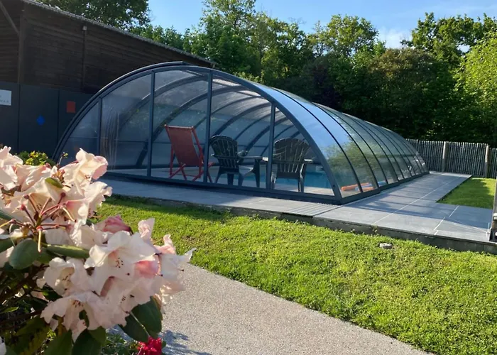 De La Pommeraie فندق مبيت وإفطار Landeronde